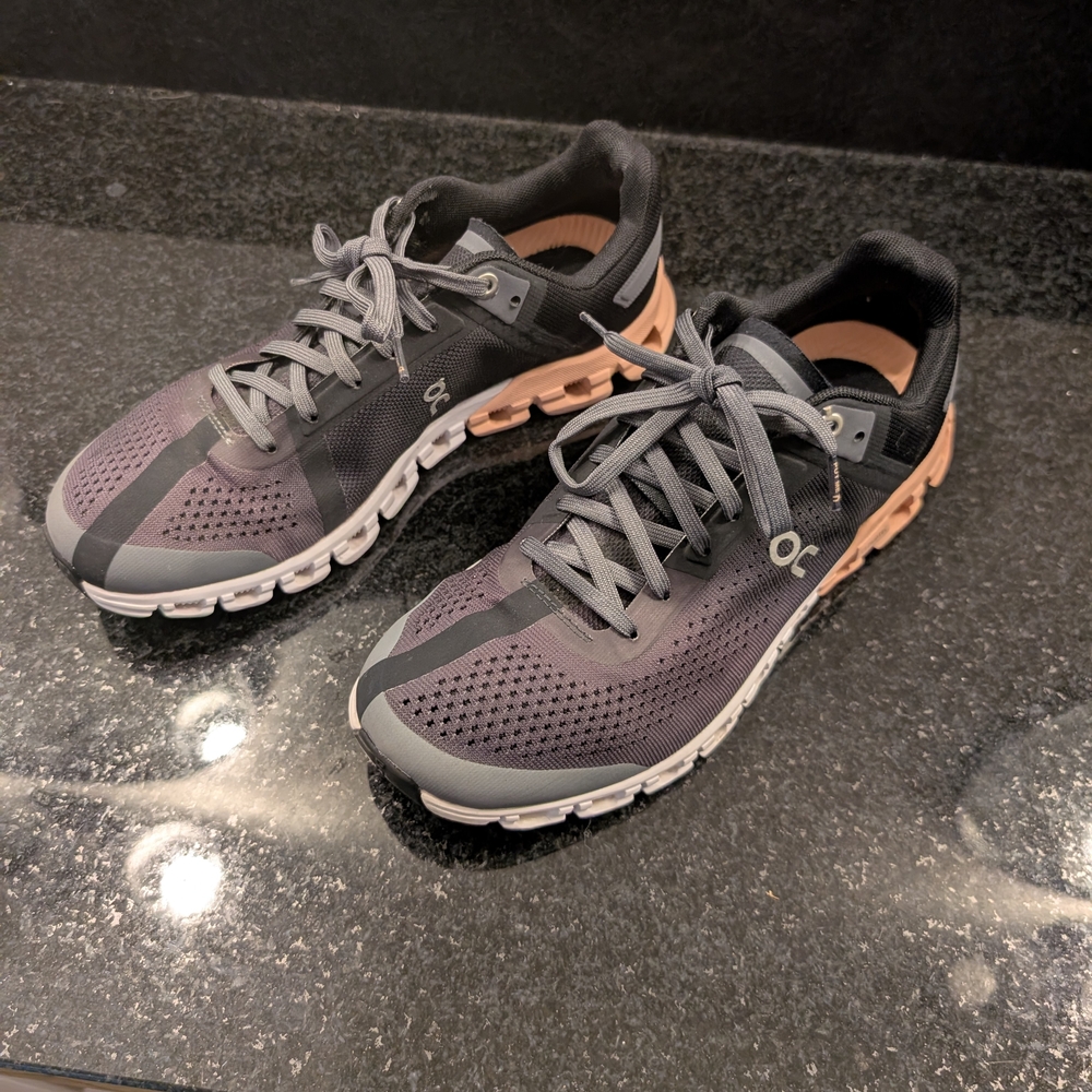 On Running Women's Black/White/Pink Running Shoes